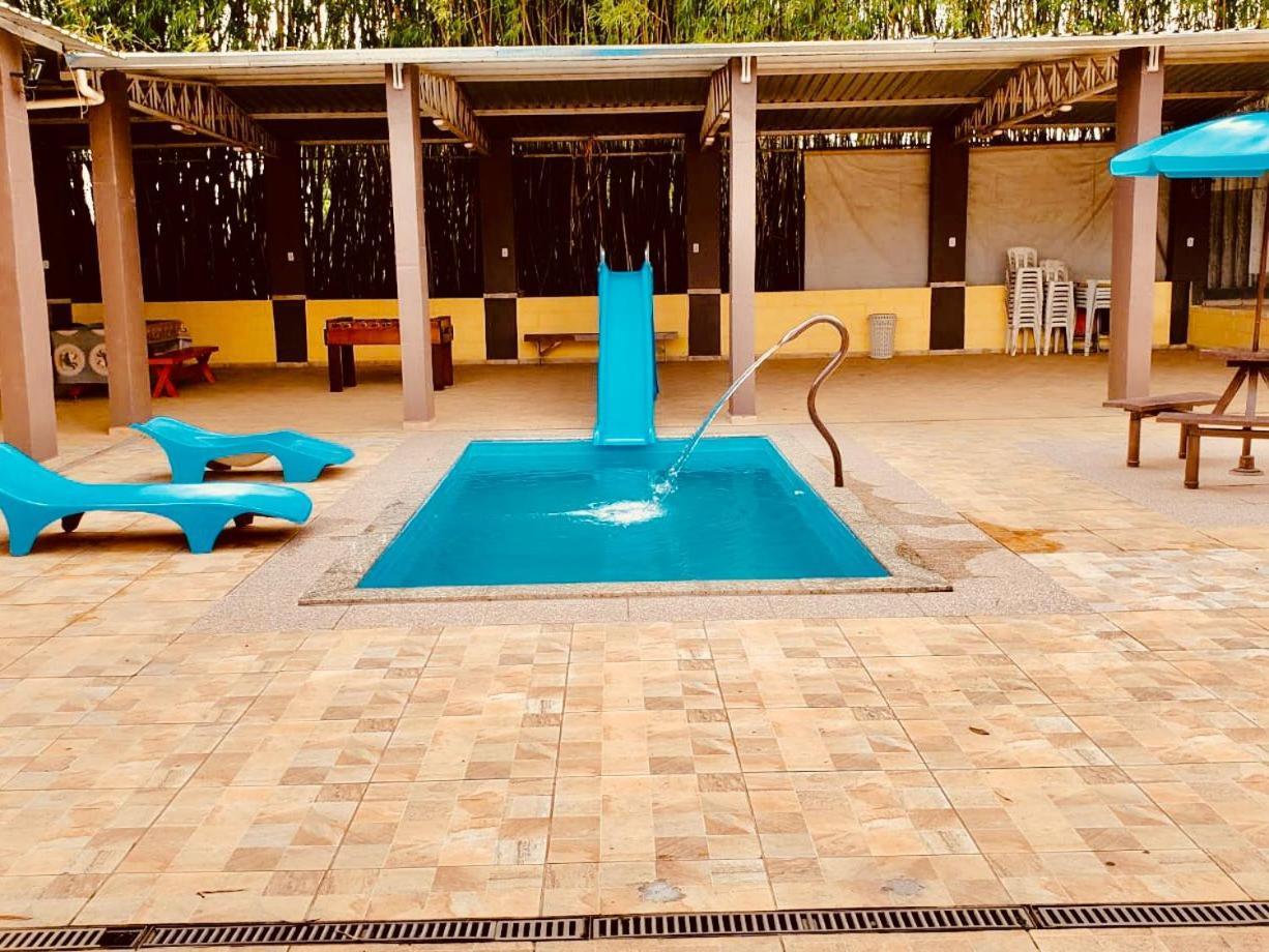 Chacara Charmosa Com Piscina, Campo De Futebol Guaratinguetá Exterior foto