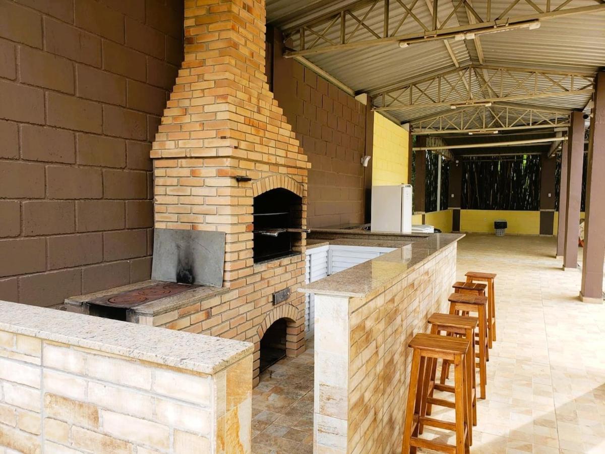 Chacara Charmosa Com Piscina, Campo De Futebol Guaratinguetá Exterior foto